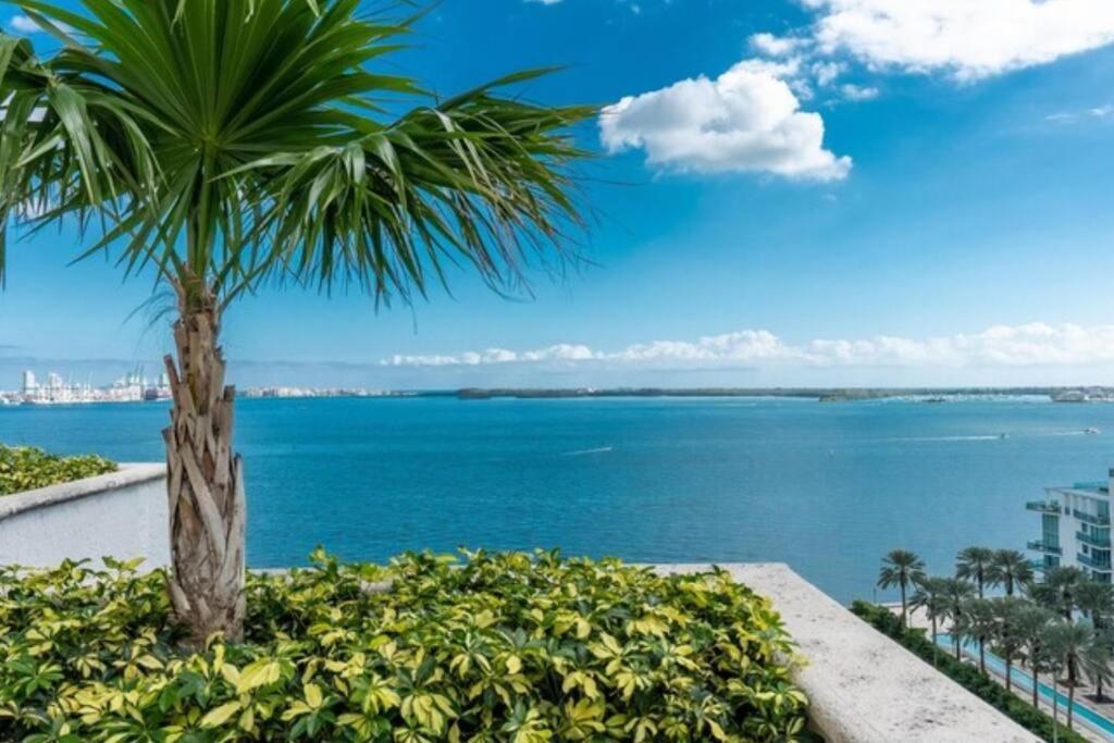 36th-floor Ocean View Brickell Apartment